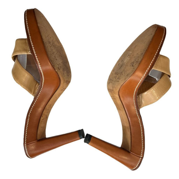 Yves Saint Laurent
Leather Slides
Sz 10 | IT 40 - Picture 6 of 7